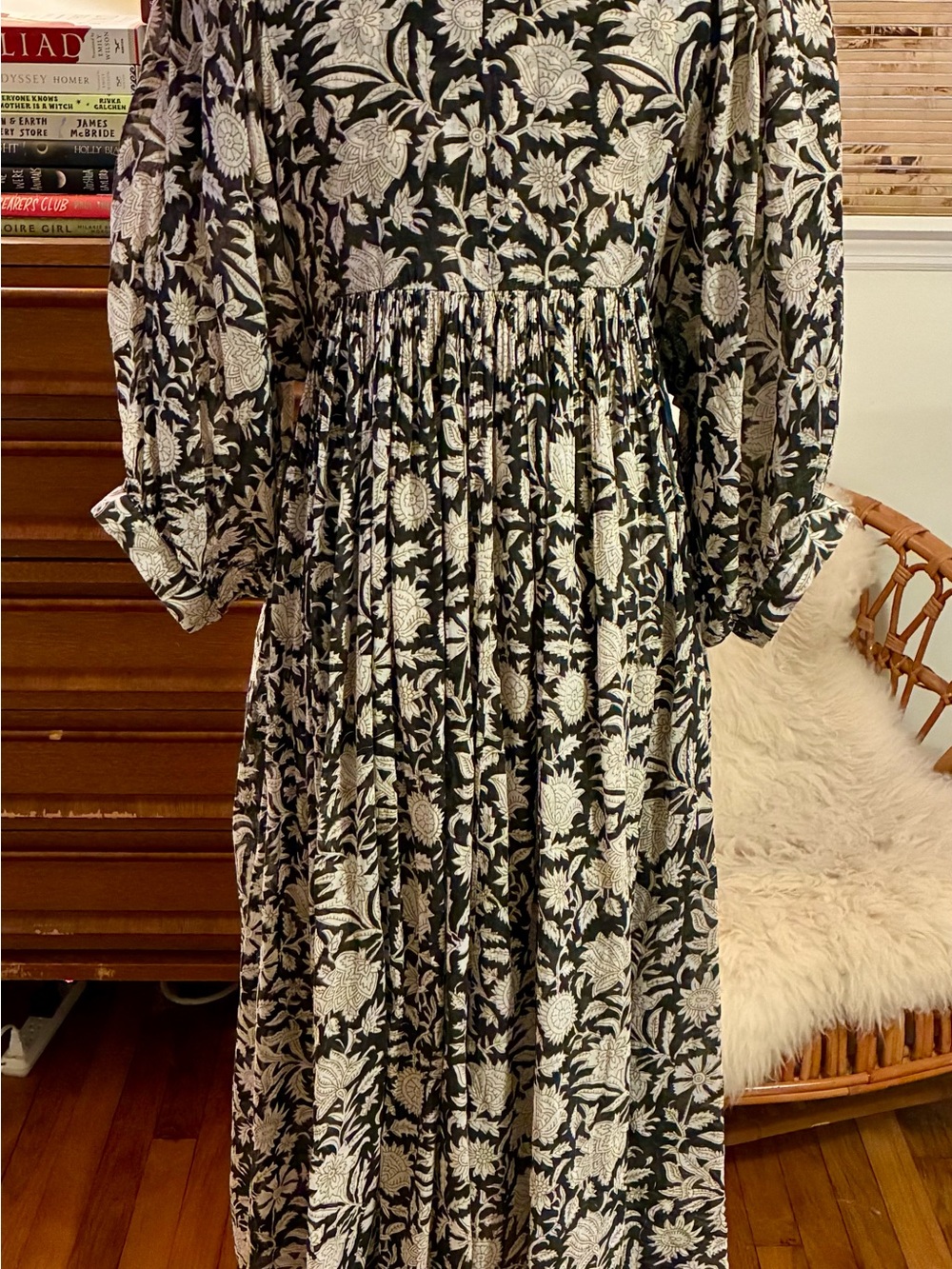 DAUGHTERS OF INDIA Kyra Maxi Dress Black & White Floral size Medium - Picture 8 of 8